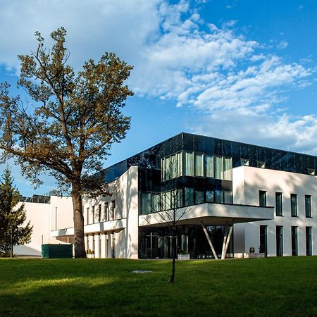 מלון קרוסנו Polanka Conference Center מראה חיצוני תמונה