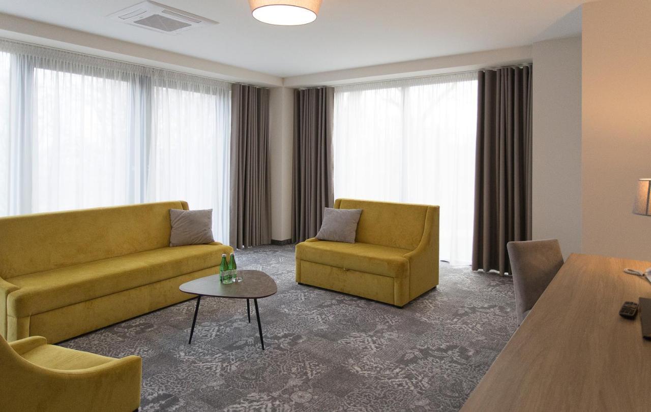 מלון קרוסנו Polanka Conference Center מראה חיצוני תמונה