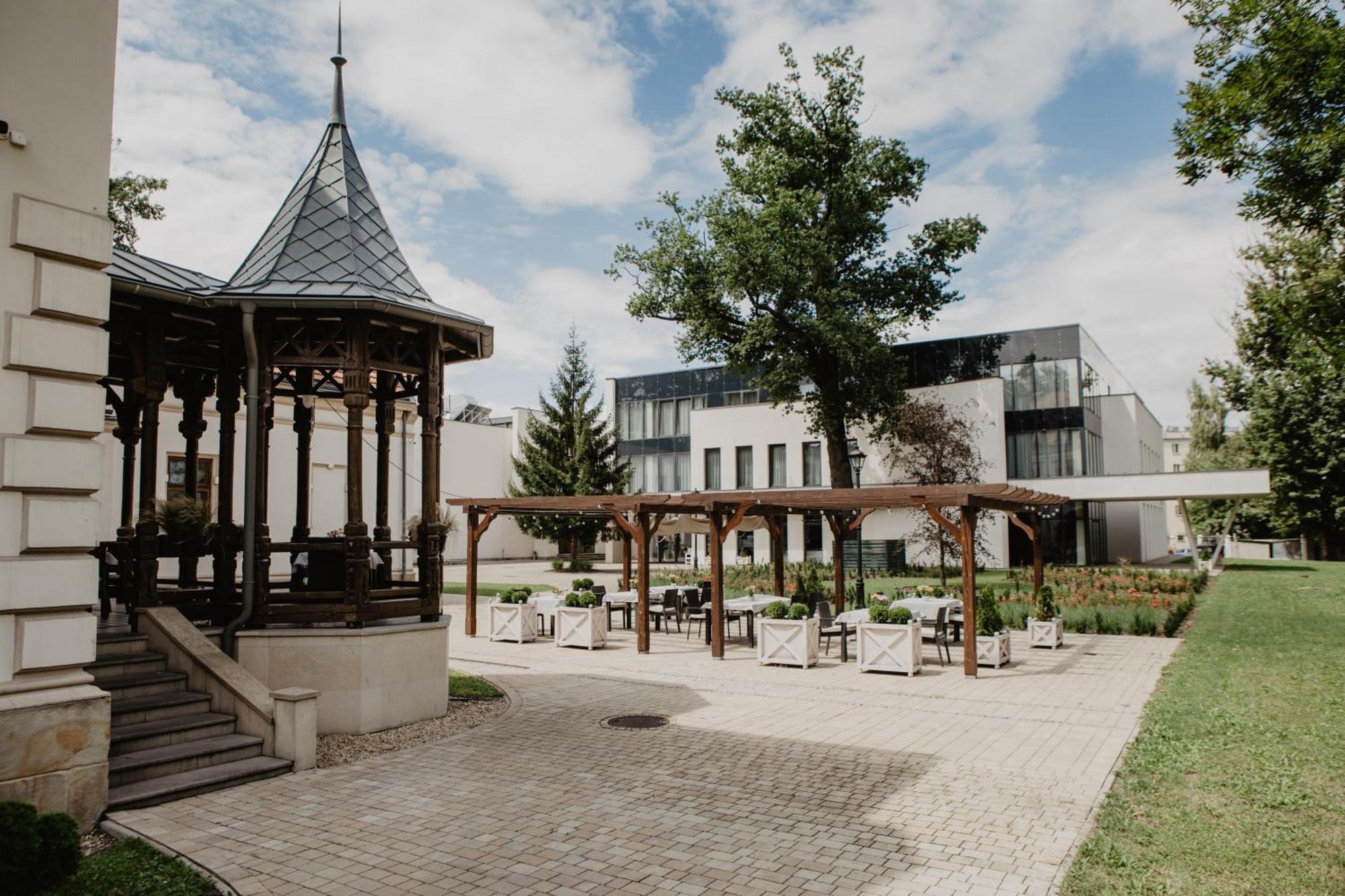מלון קרוסנו Polanka Conference Center מראה חיצוני תמונה